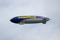Luftschiff "Bodensee" mit Goodyear Werbung